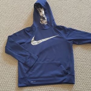 Boys dri-fit nike hoodie large